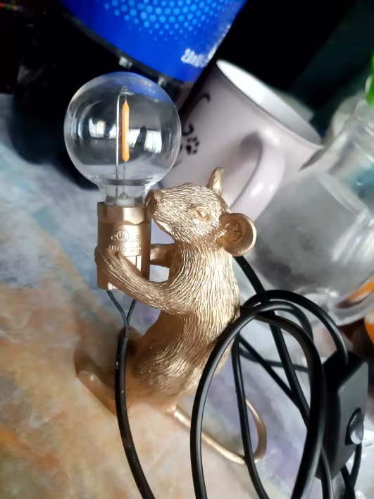 Dropshipping Nordic Home Room Mouse LED Table Lamp Modern Style Desktop Bedside Table Lights Home Room Decor Lighting Desk Lamp