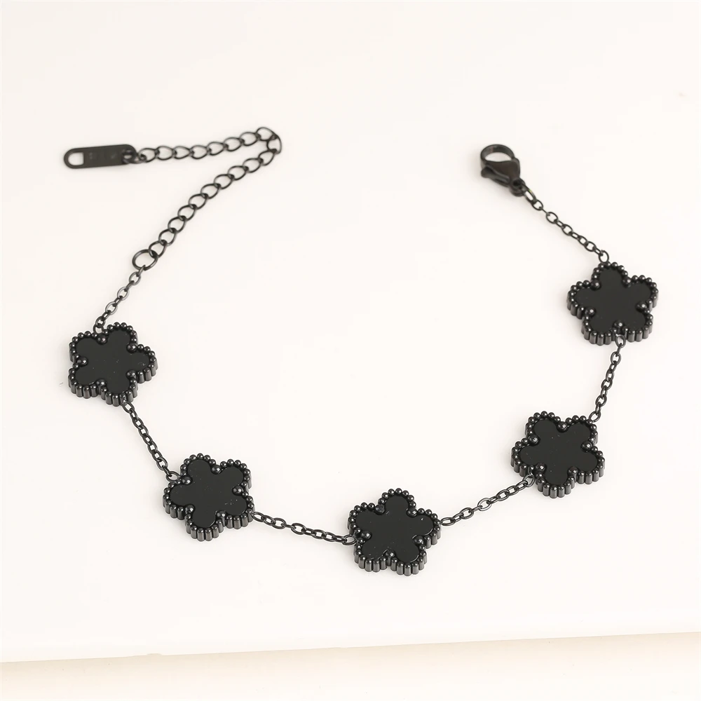 Hot Stainless Steel Gun Black Simple Plant Five-leaf Flower Bracelet Necklace Earrings Three-piece Jewellery Set Ladies Clover