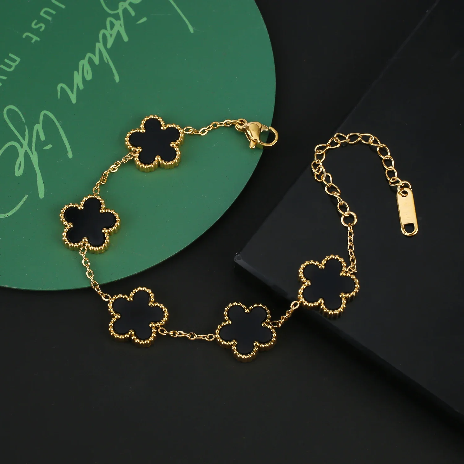 Hot Stainless Steel Gun Black Simple Plant Five-leaf Flower Bracelet Necklace Earrings Three-piece Jewellery Set Ladies Clover