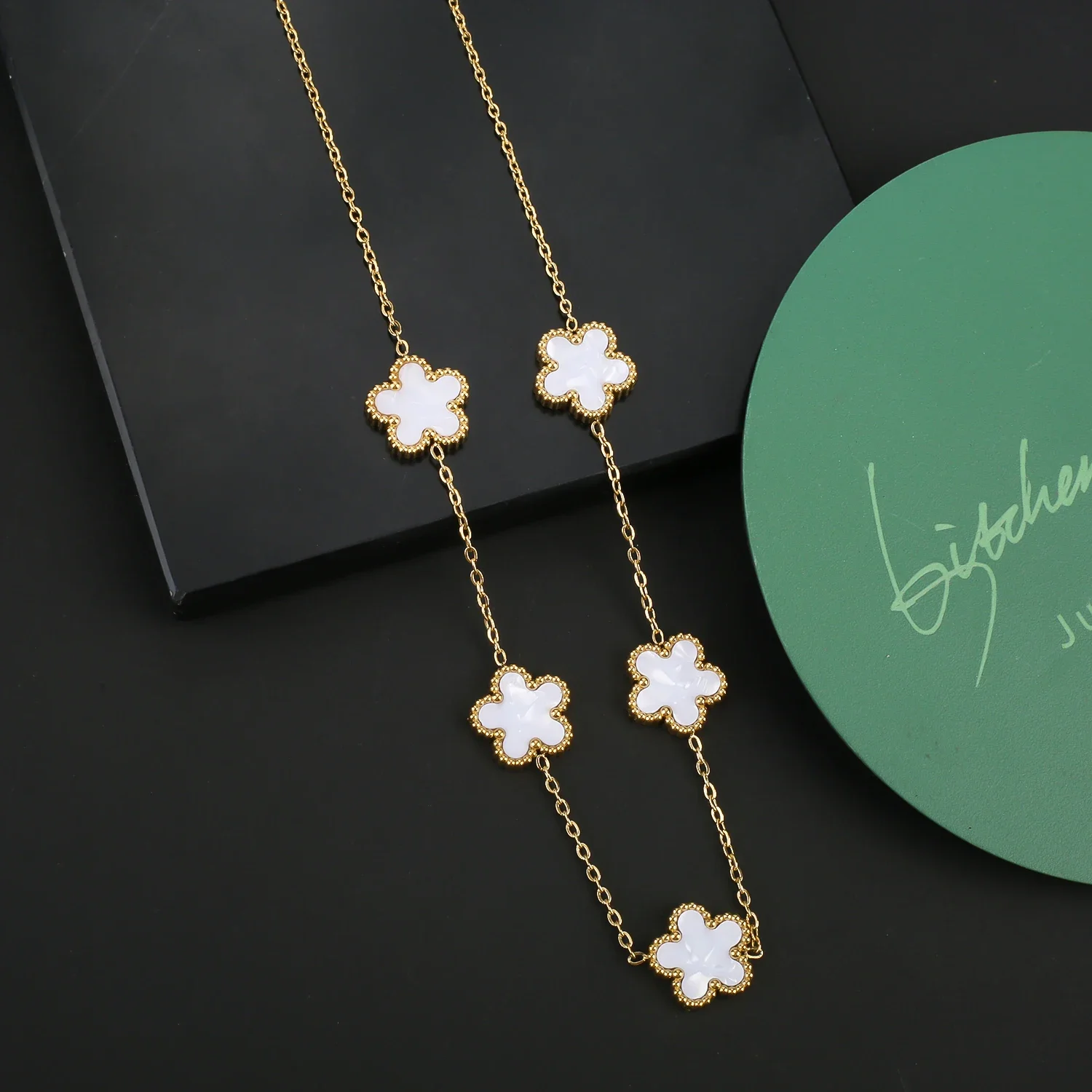 Hot Stainless Steel Gun Black Simple Plant Five-leaf Flower Bracelet Necklace Earrings Three-piece Jewellery Set Ladies Clover