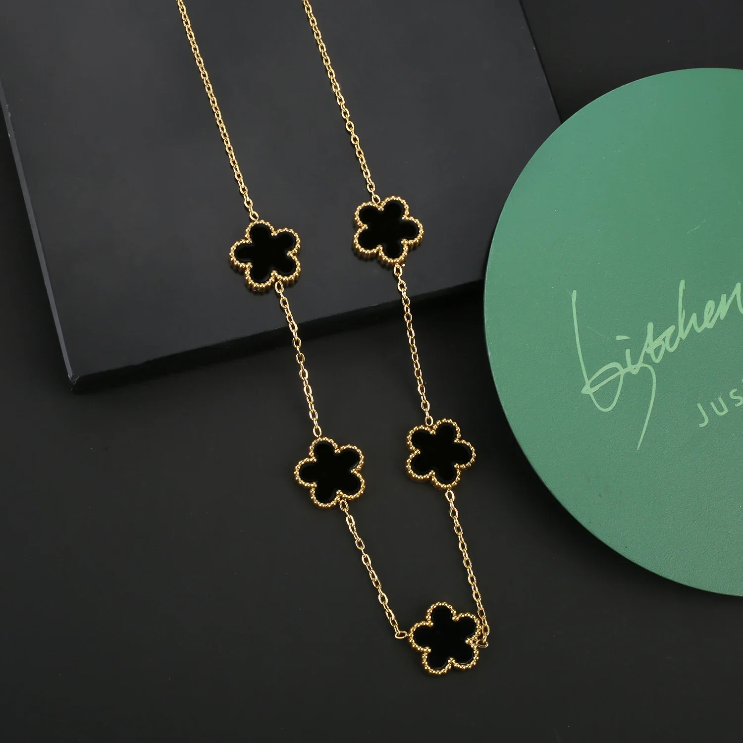 Hot Stainless Steel Gun Black Simple Plant Five-leaf Flower Bracelet Necklace Earrings Three-piece Jewellery Set Ladies Clover