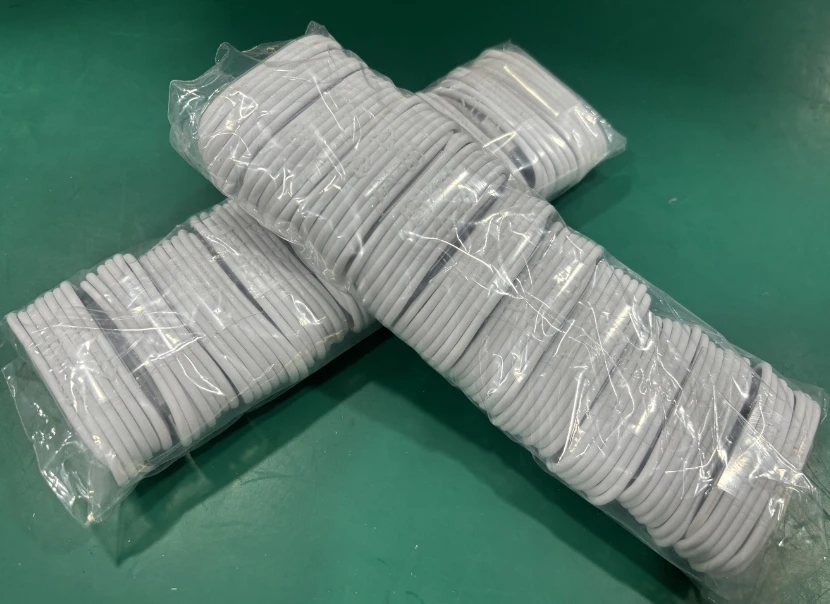 Wholesale 1M 2M 2.1a USB Fast Charger Data Cable For iPhone /7/8/SX/11 12 13 14 Max With Packaging