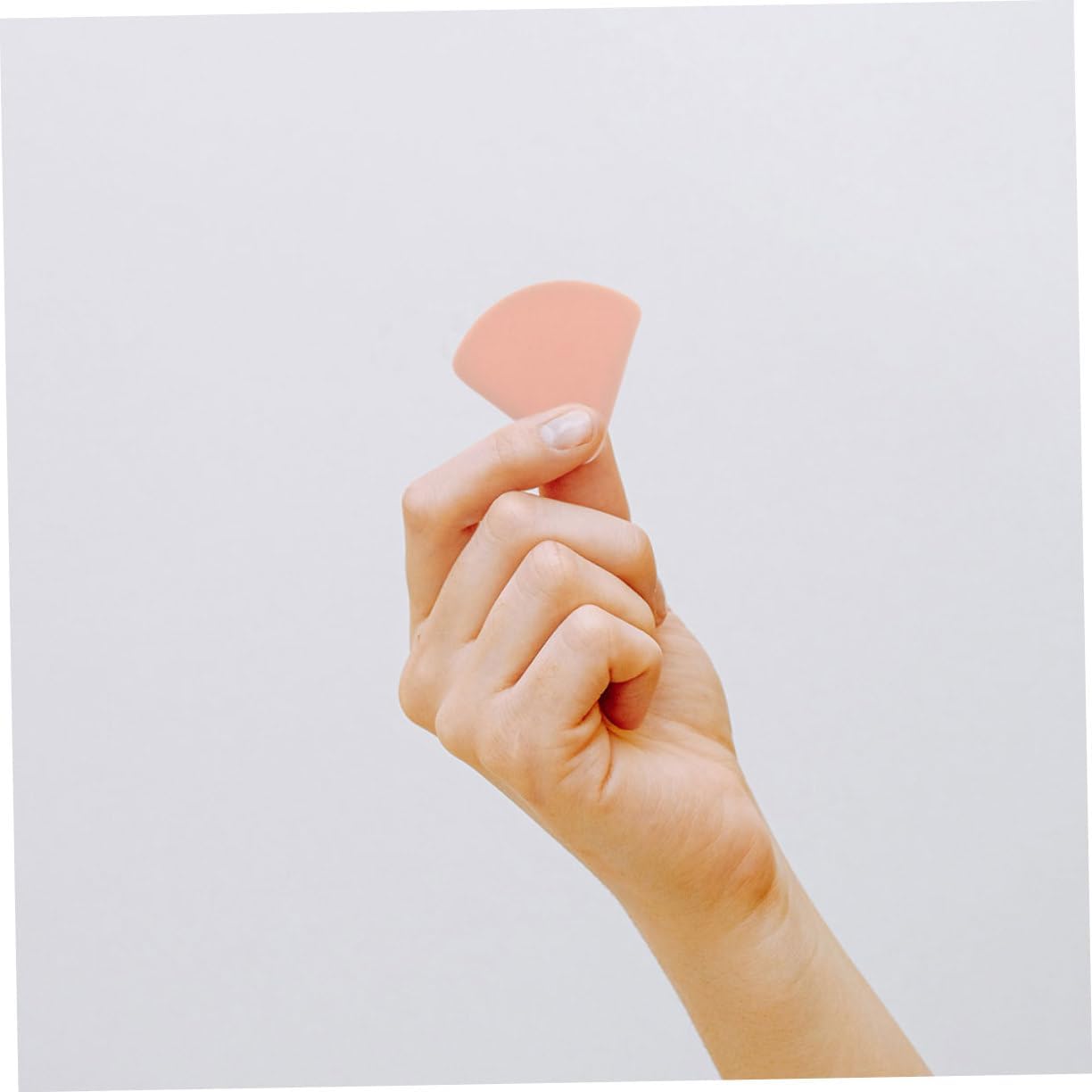 CRILSTYLEO 6pcs Small Makeup Powder Sponges Makeup Puff for Foundation Soft and Supple Makeup Pads Ideal for Travel and Daily Use Triangle