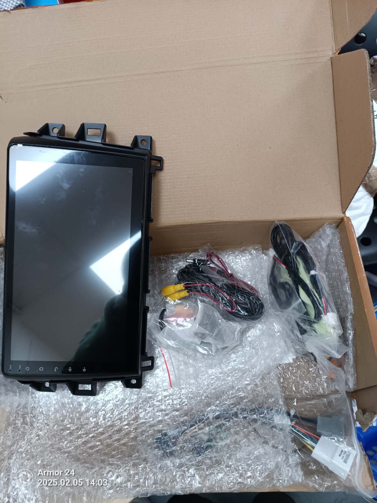 Double DIN Android 14 Car Stereo for Nissan NAVARA Frontier NP300 2011-2018 with GPS Navigation WIFI AHD Backup Camera Steering Wheel Controls/SWC Bluetooth Carplay FM Radio Touch Screen MP5