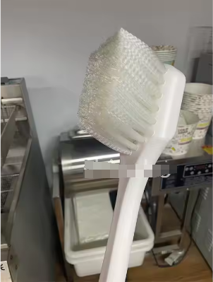 Utility Brush with 20" Handle, Nylon bristles, White